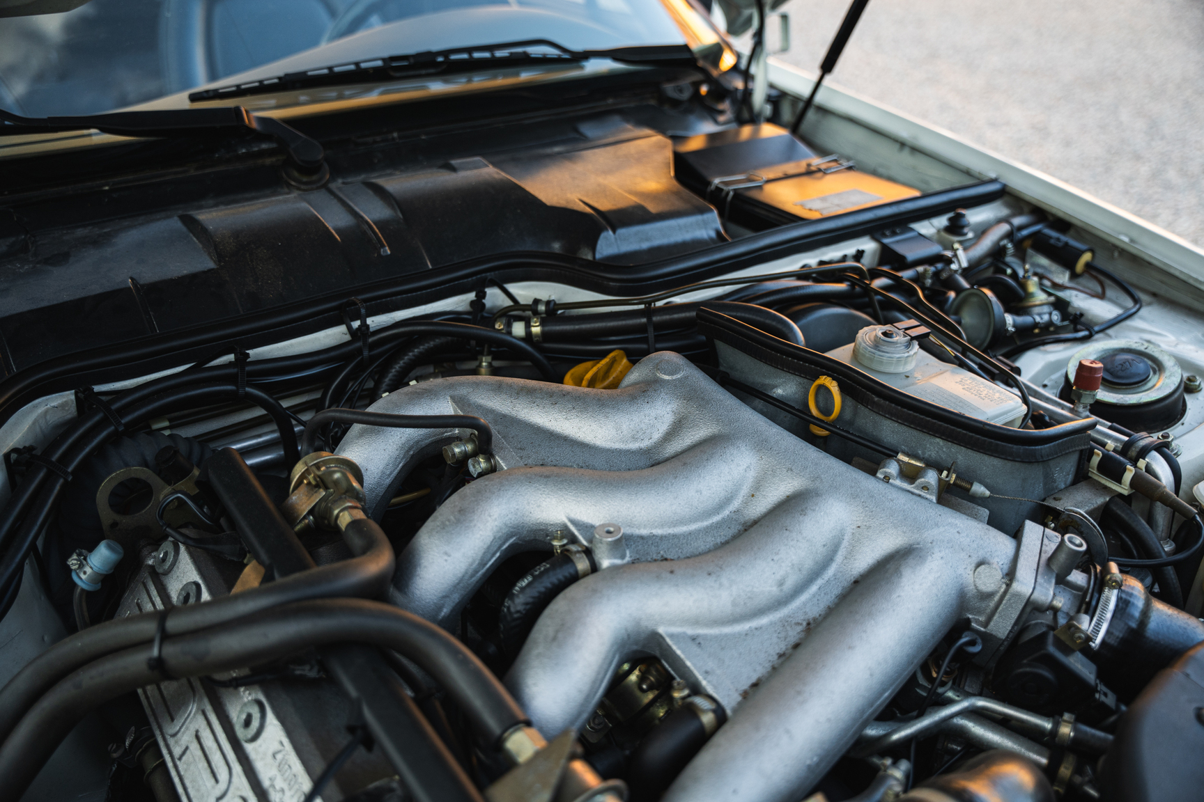 Image of 1991 Porsche 944 Turbo Cabriolet mechanics