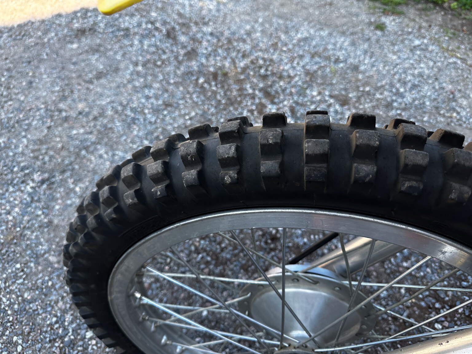 Aussenfoto 1975 BSA Cheney 500