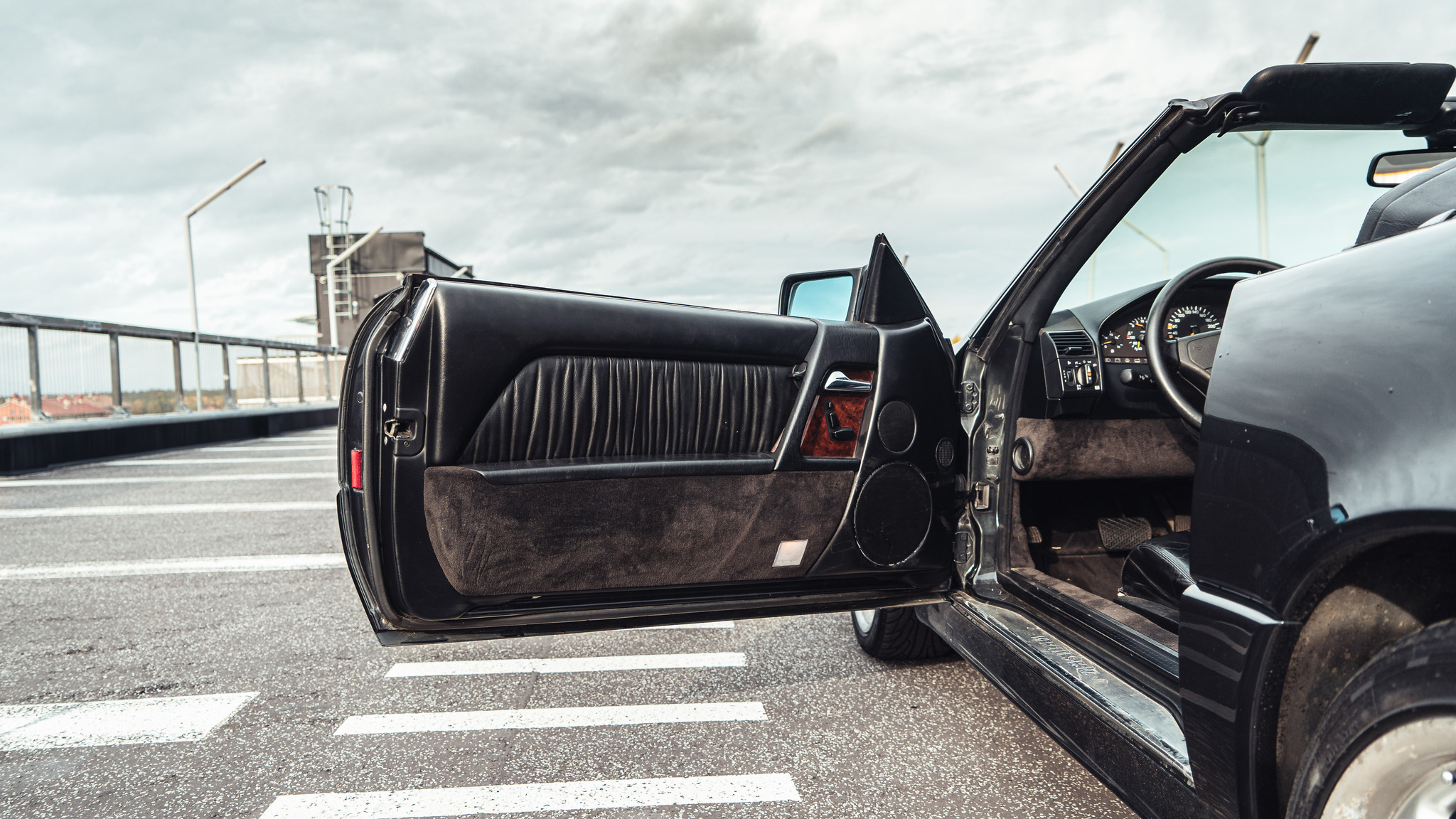 Innenraumfoto von 1994 Mercedes SL320 (R129)  (11)