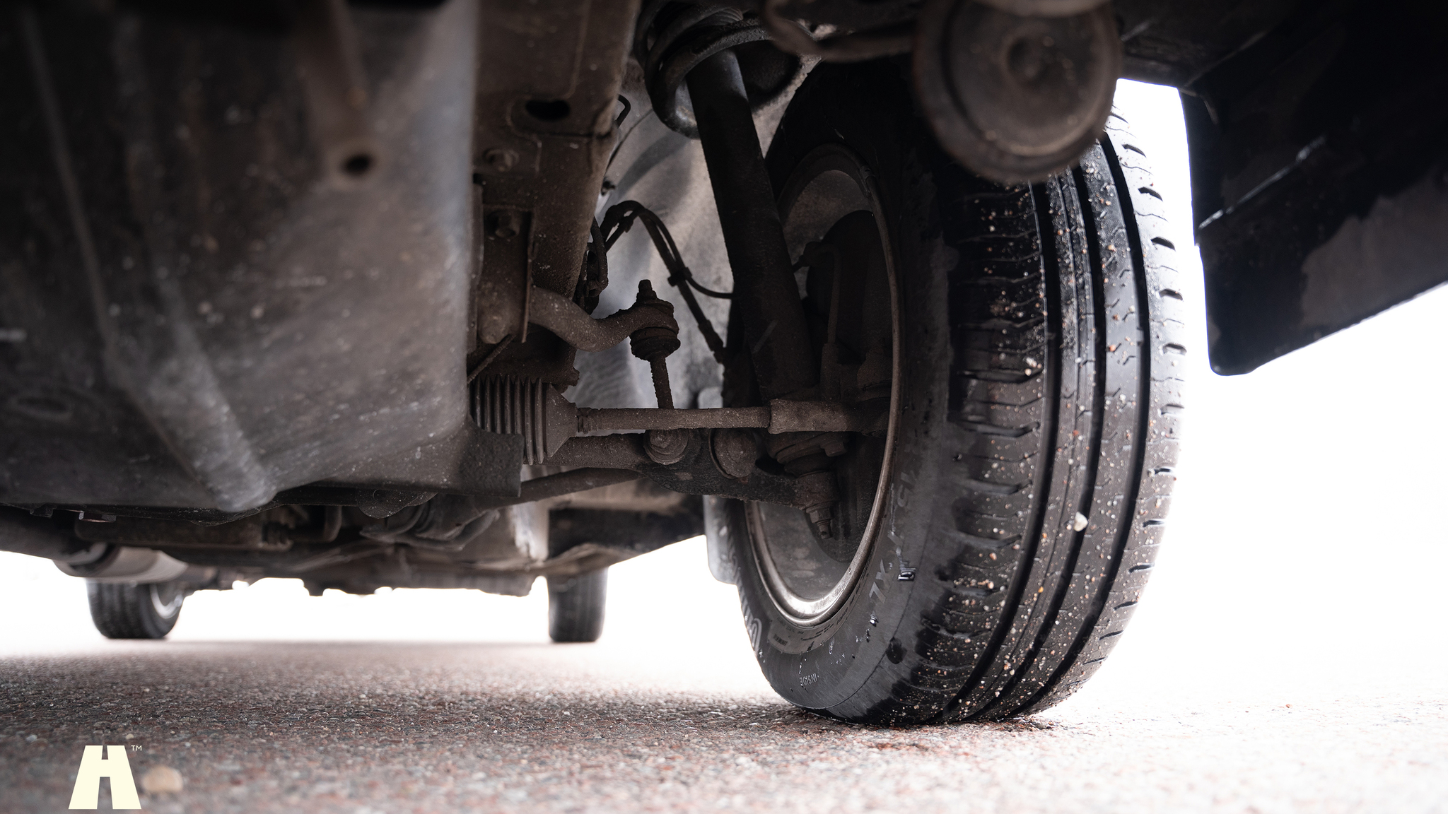 Image of 1995 Volvo 940 SE mechanics