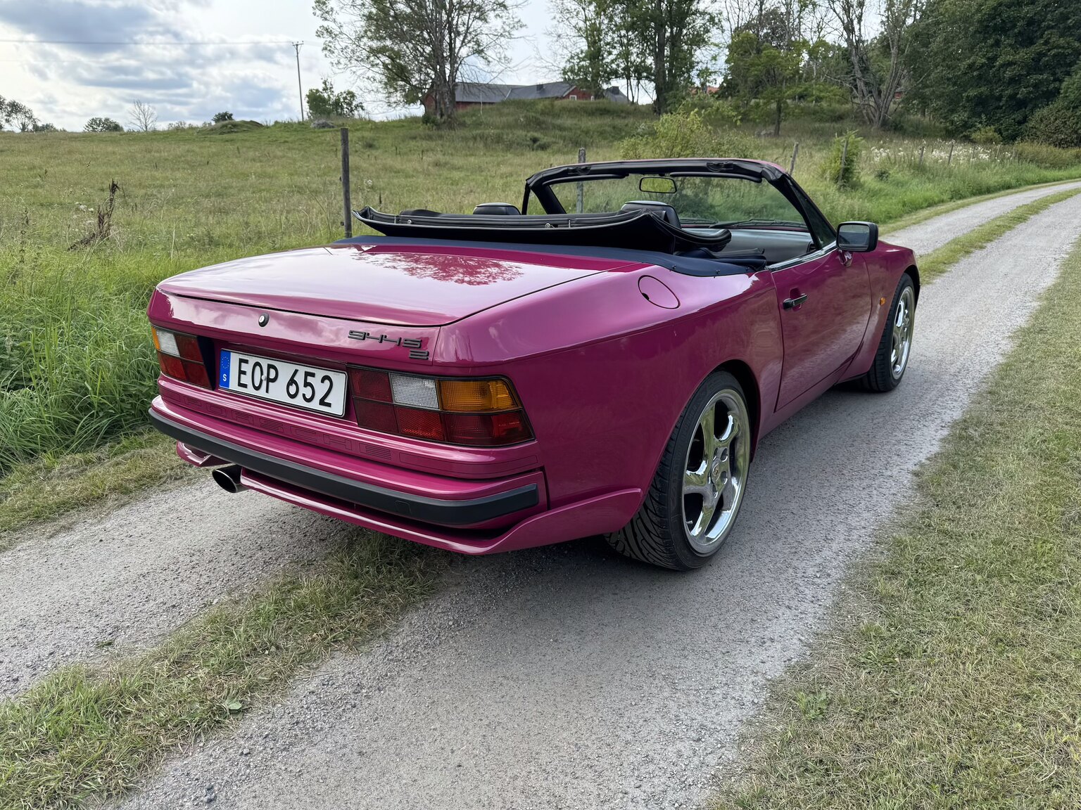 Exterior image of 1990 Porsche 944 S2 Convertible