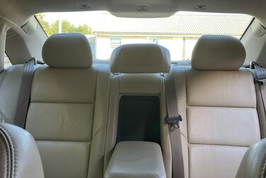 Interior image of 1999 Volvo S80