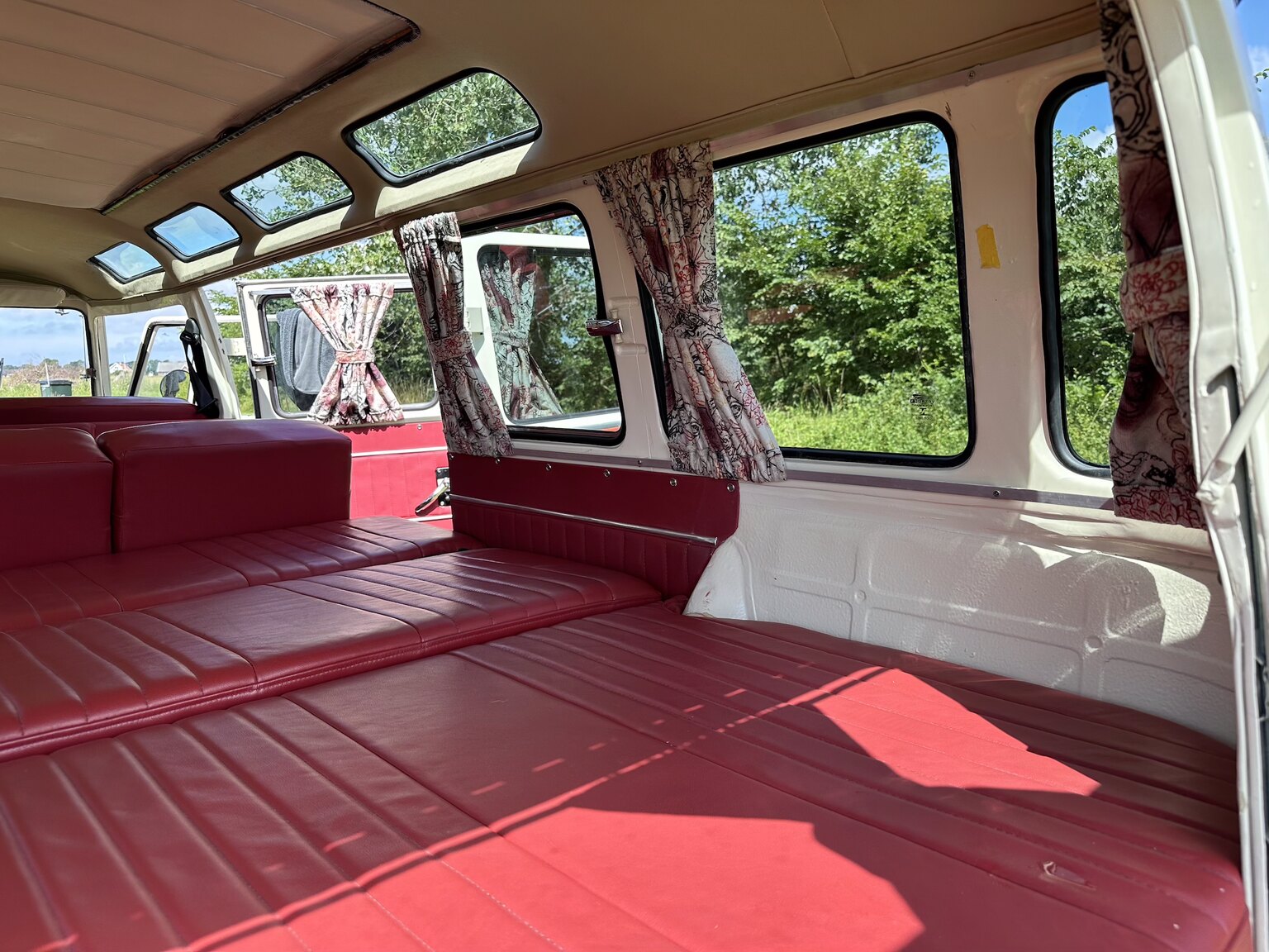 Interior image of 1969 Volkswagen T1 (51)
