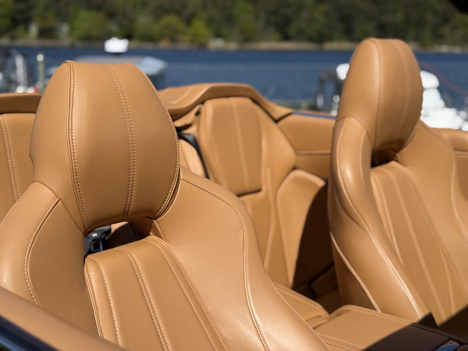 Interiörbild 2015 Aston Martin DB9 Volante