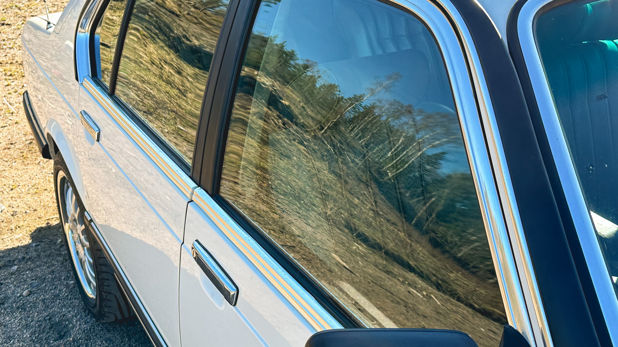 Exteriörbild på 1984 BMW 745i Executive Automat