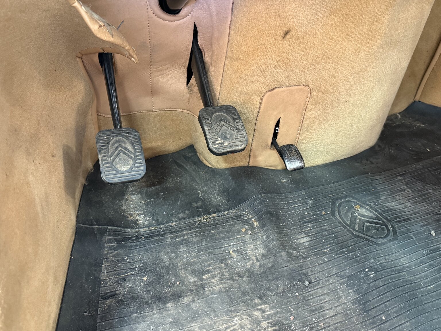 Interiörbild 1939 Citroën Berline 11 Sport Convertible