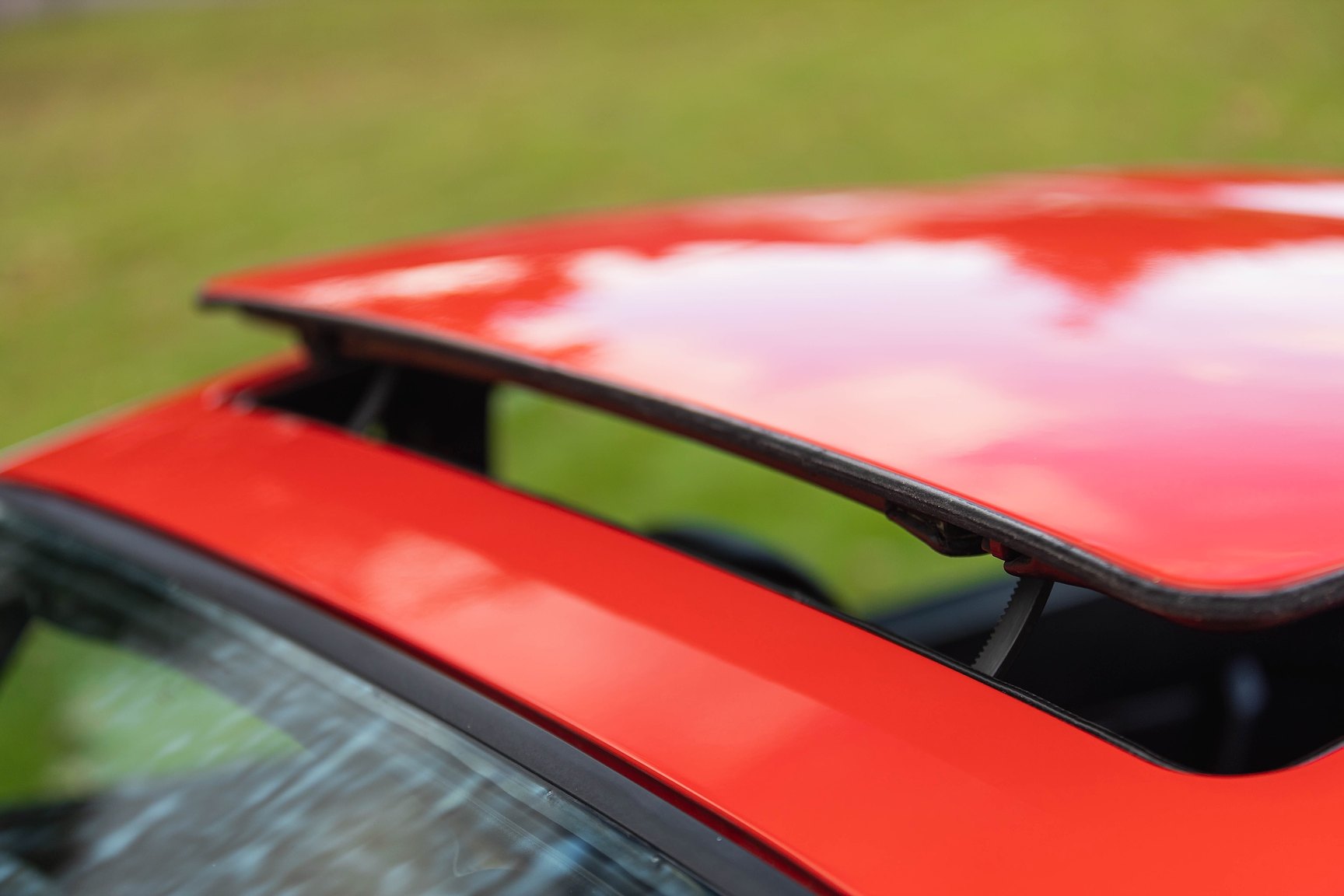 Exteriörbild på 1988 Porsche 944 Turbo