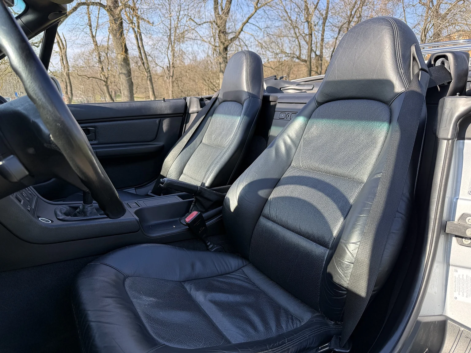 Interior image of 1996 BMW Z3 1.8 Z3 (7)