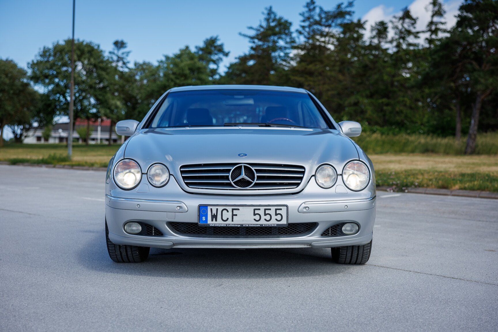 Exterior image of 2000 Mercedes-Benz CL600
