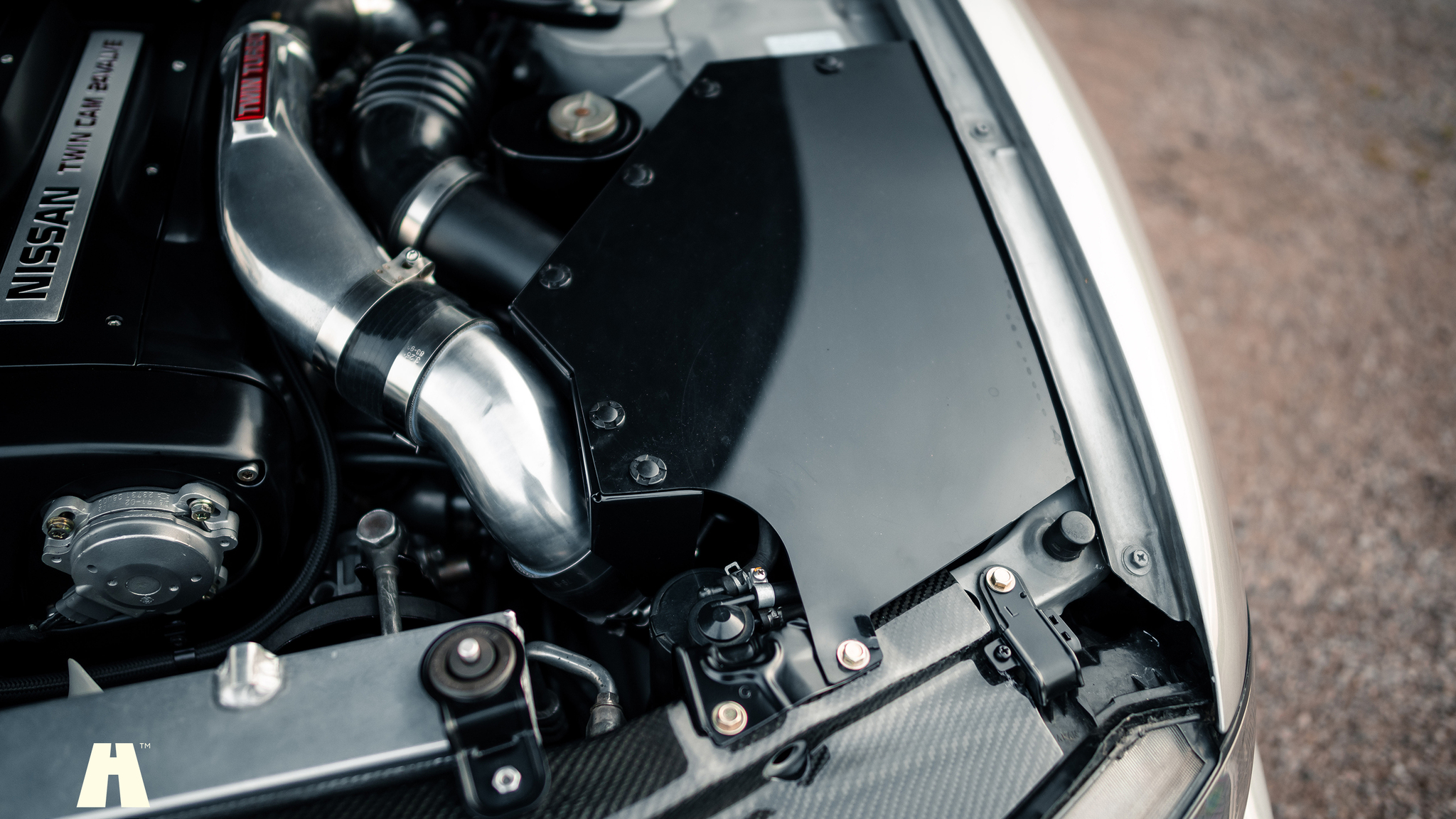 Image of 1996 Nissan Skyline R33 GT-R mechanics
