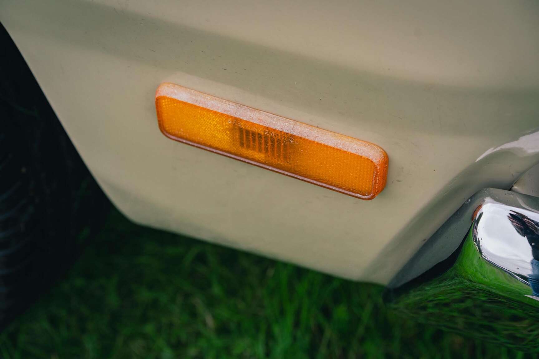 Exteriörbild på 1972 Plymouth Duster 360 (26)