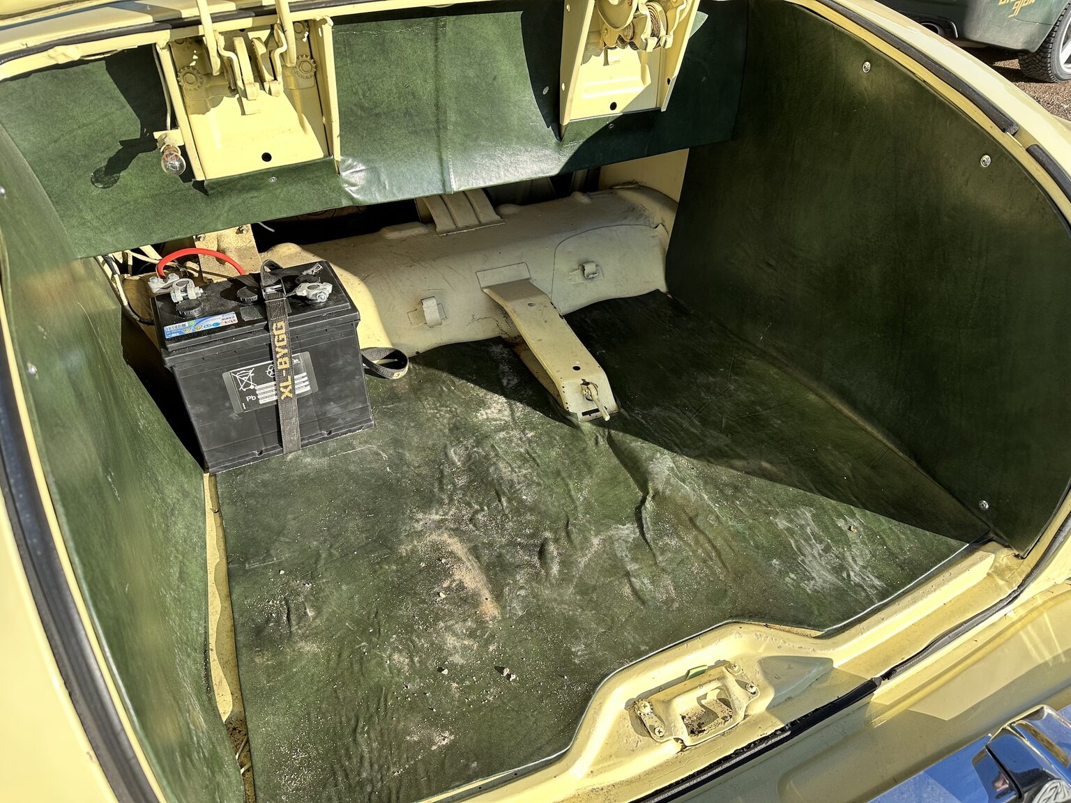 Interiörbild 1950 Chrysler Windsor Convertible (35)