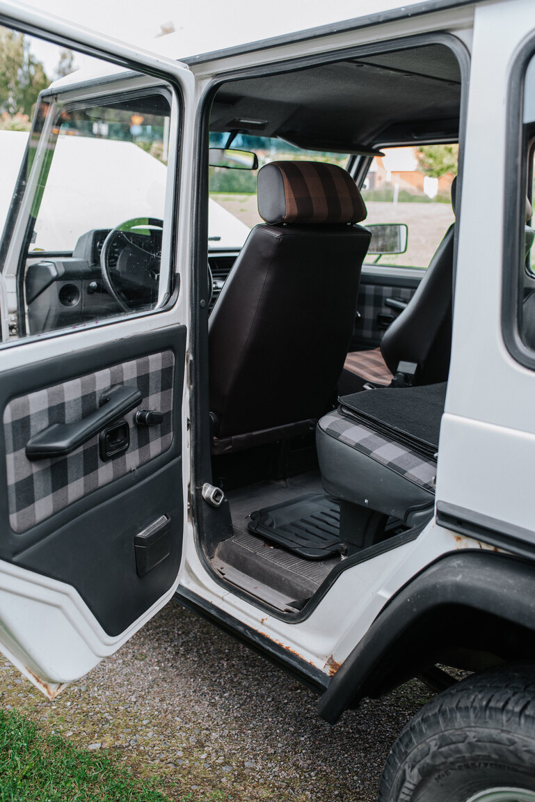 Innenraumfoto von 1989 Mercedes-Benz 300 GD