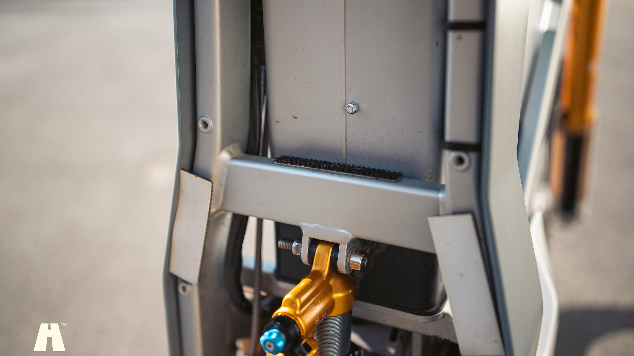 Image of 2021 Cake Kalk OR Race mechanics