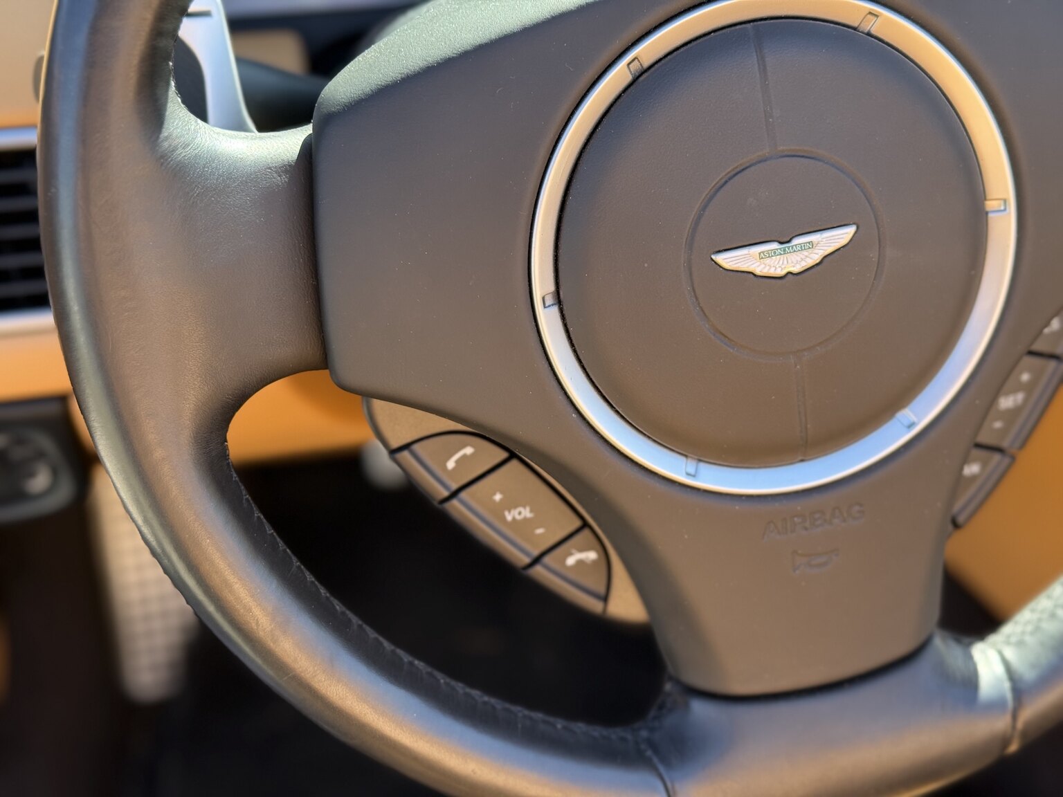 Interiörbild 2015 Aston Martin DB9 Volante