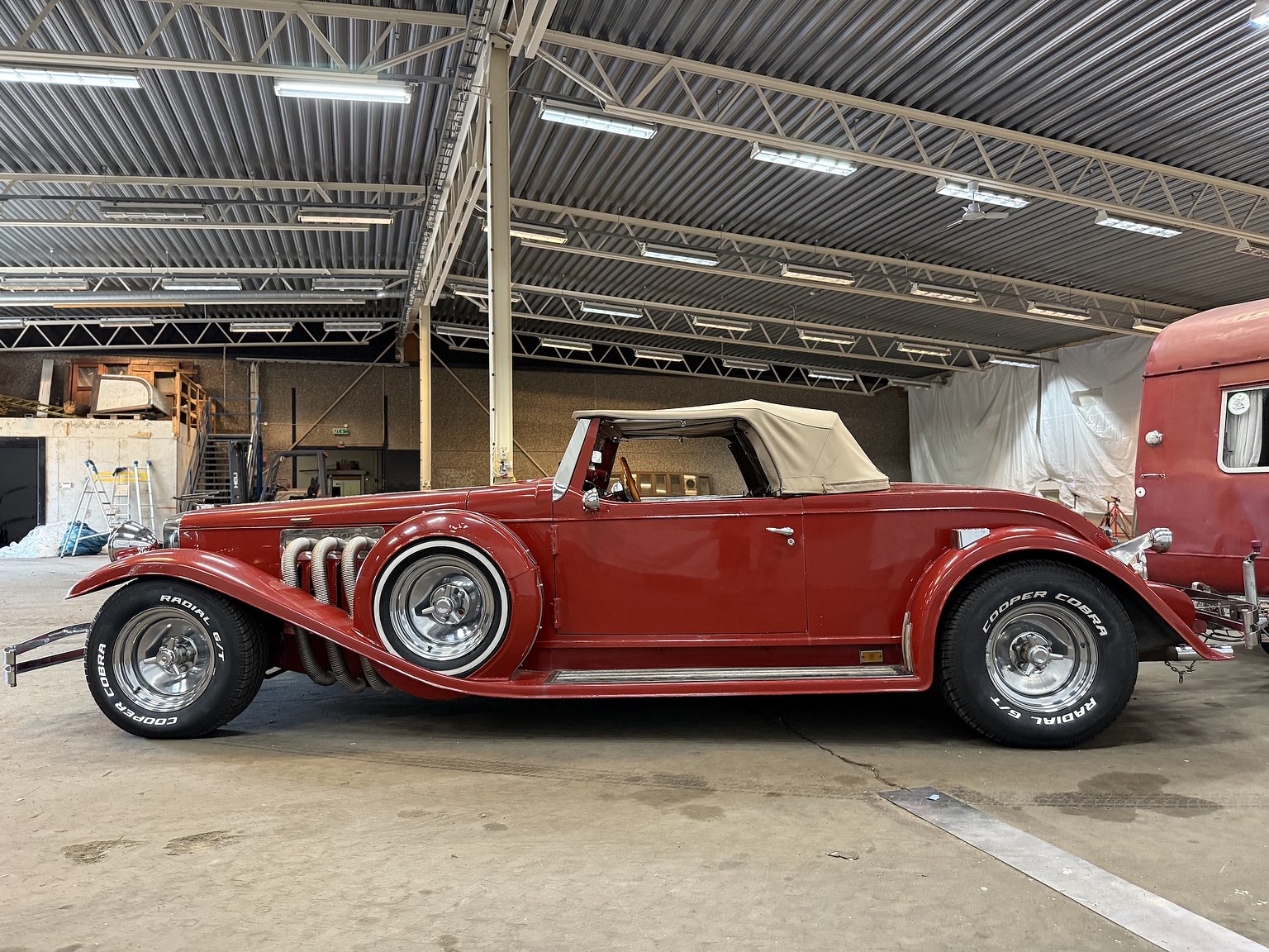 Exteriörbild på 1965 Duesenberg Roadster/StreetRod Replika 