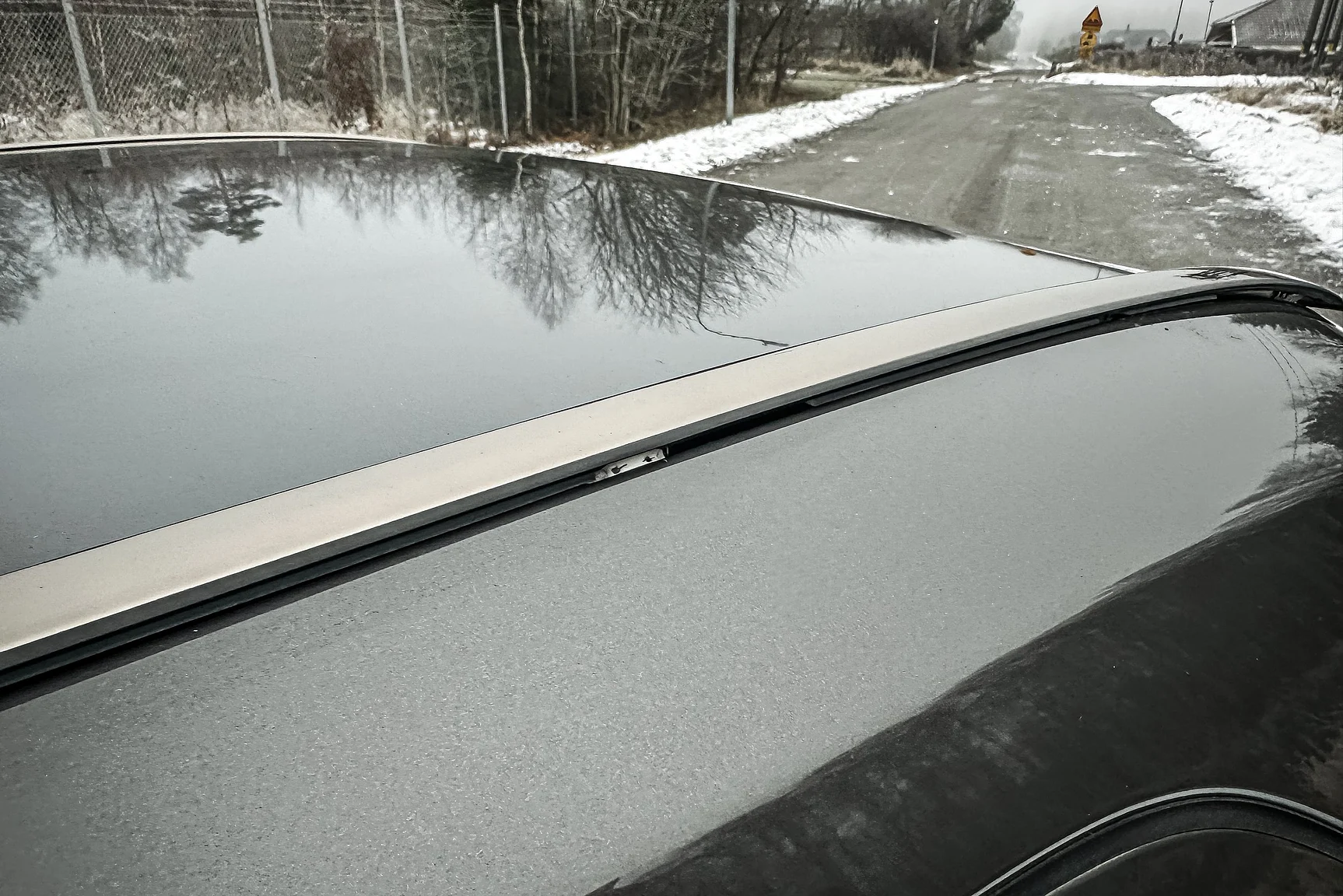 Exterior image of 1993 Mercedes-Benz E 320 "AMG" (51)