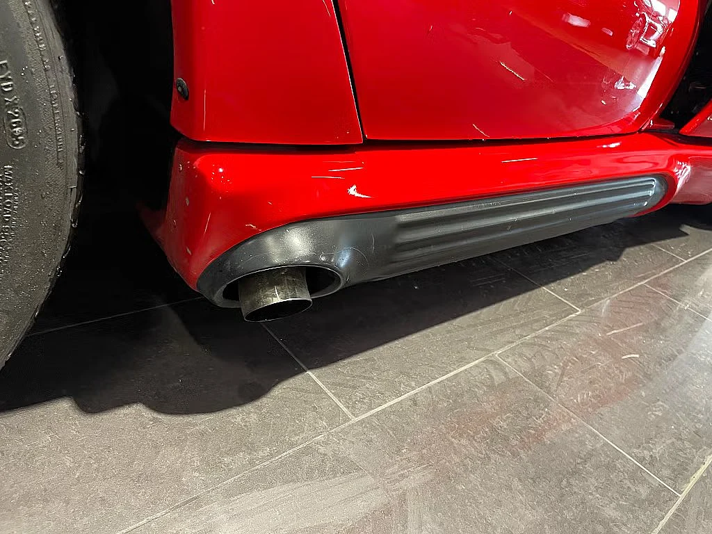 Exteriörbild på 1994 Dodge Viper (5)