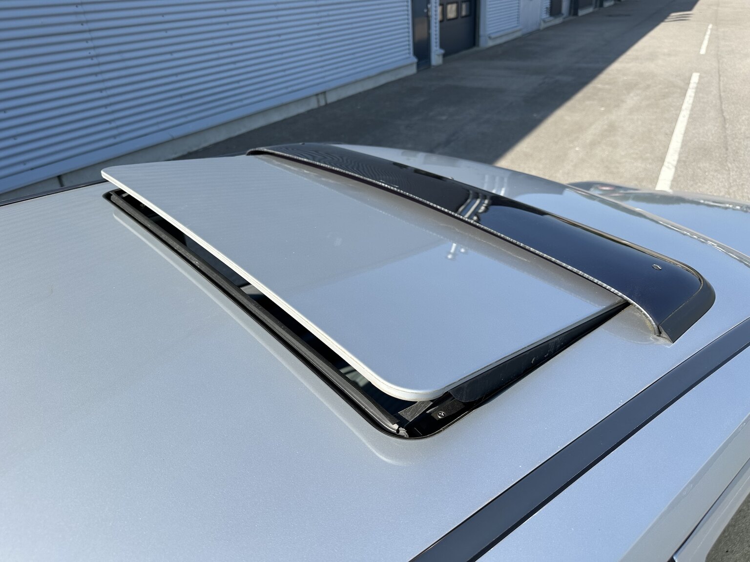 Exterior image of 1992 Mercedes-Benz 250D
