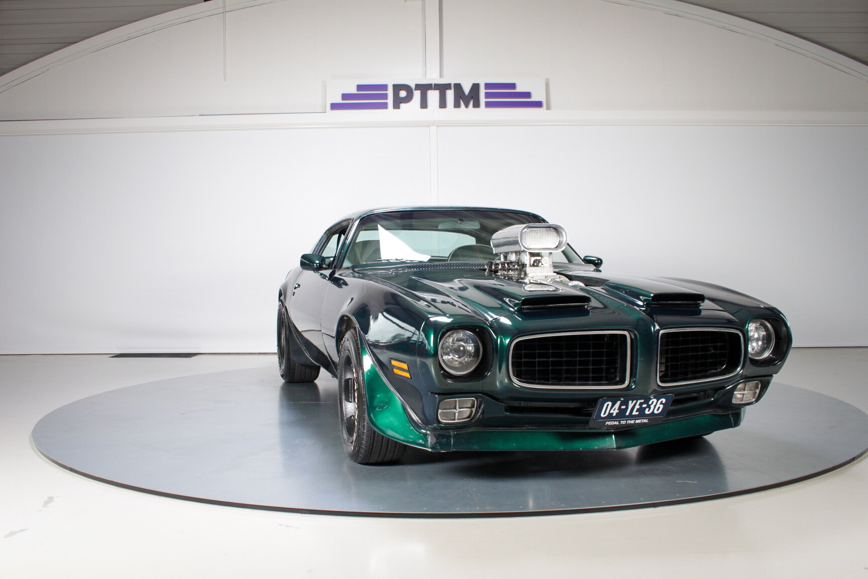 Exterior image of 1975 Pontiac Firebird Formula