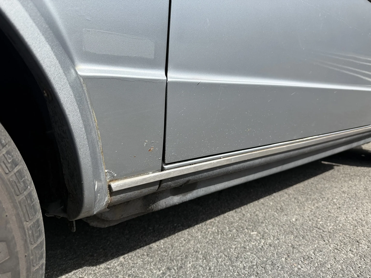 Exterior image of 1987 VW Golf Cabriolet (37)