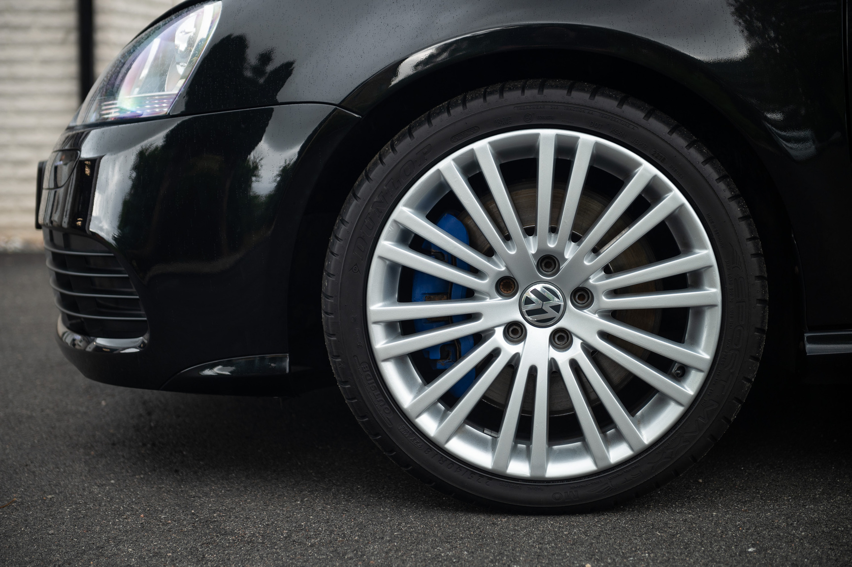 Exteriörbild på 2006 Volkswagen Golf R32 (28)