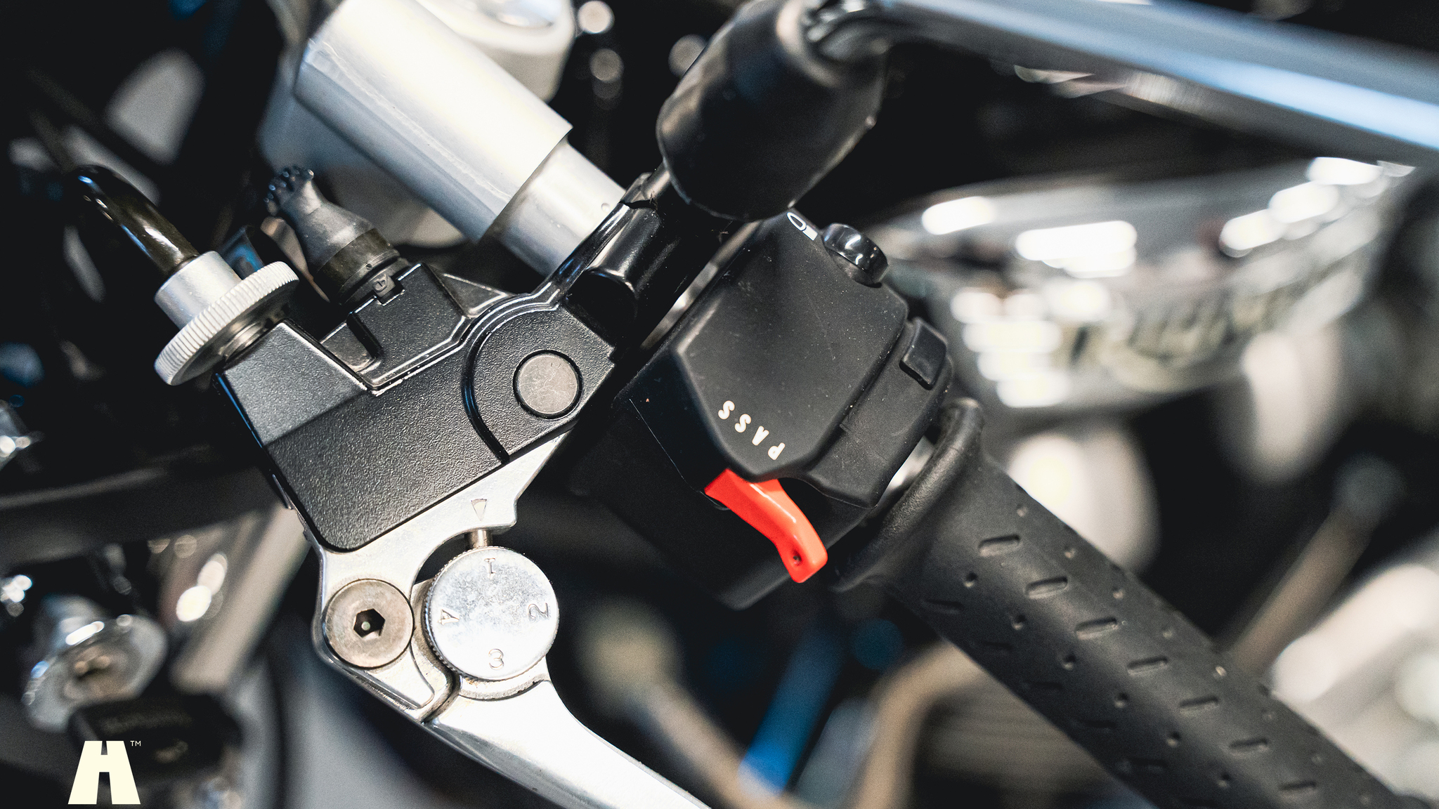 Exteriörbild på 2007 Triumph Thruxton 900 (17)