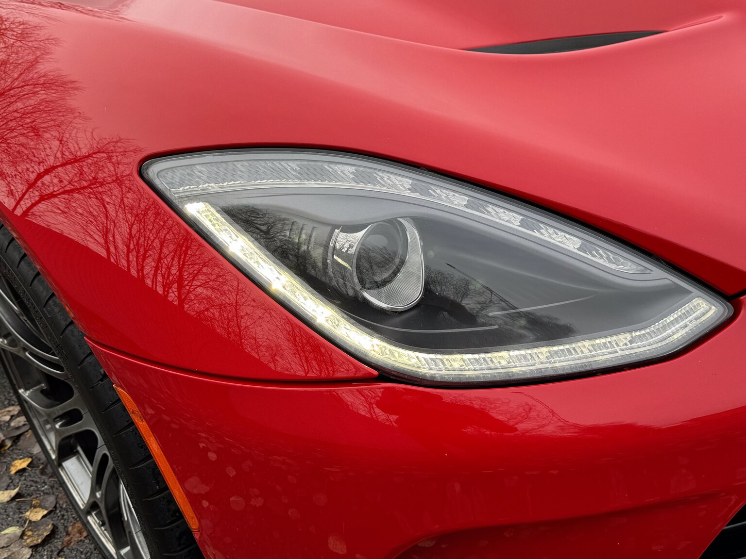 Exterior image of 2014 Dodge Viper GTS (60)