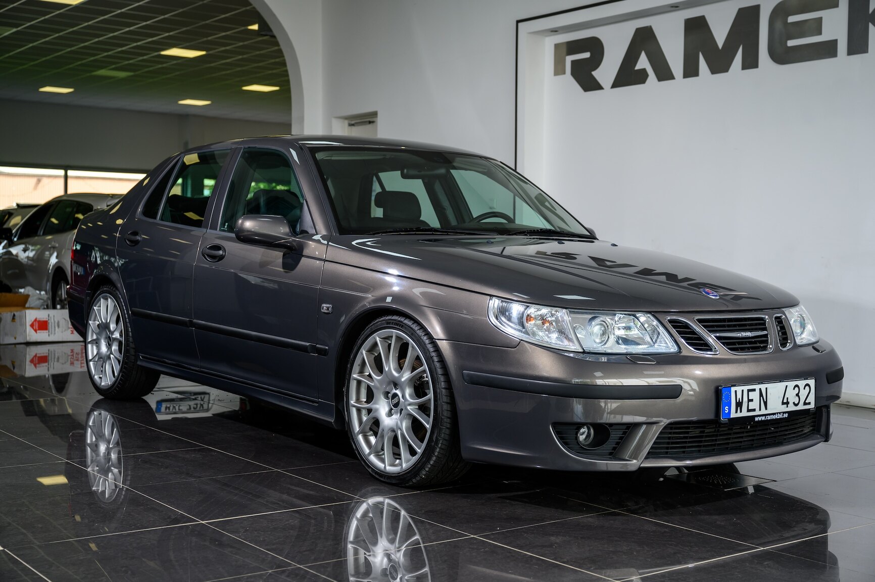 Exteriörbild på 2005 SAAB 9-5 Aero (1)