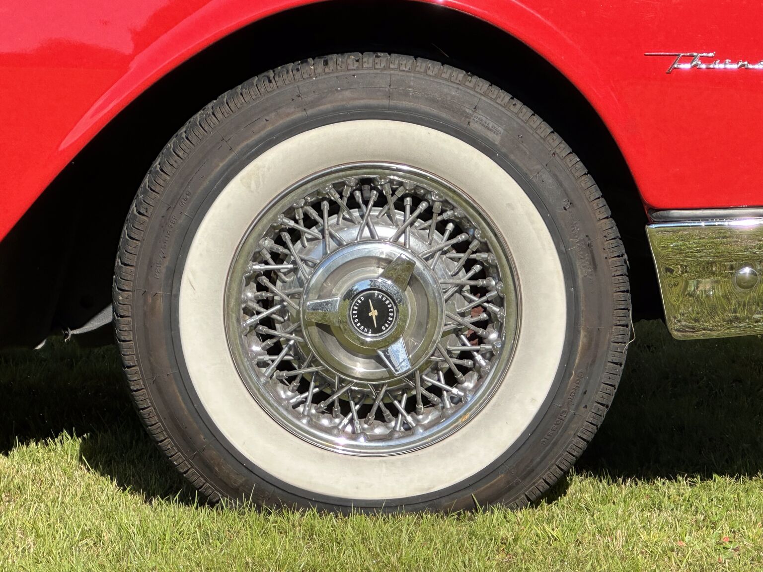 Exteriörbild på 1961 Ford Thunderbird Convertible