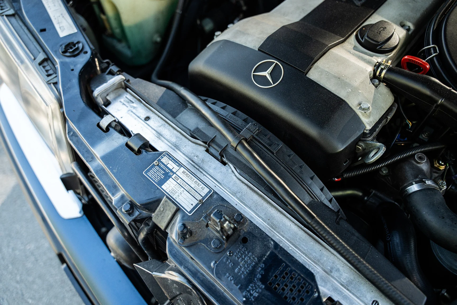 Image of 1993 Mercedes-Benz 300 CE-24 Cabriolet mechanics (24)