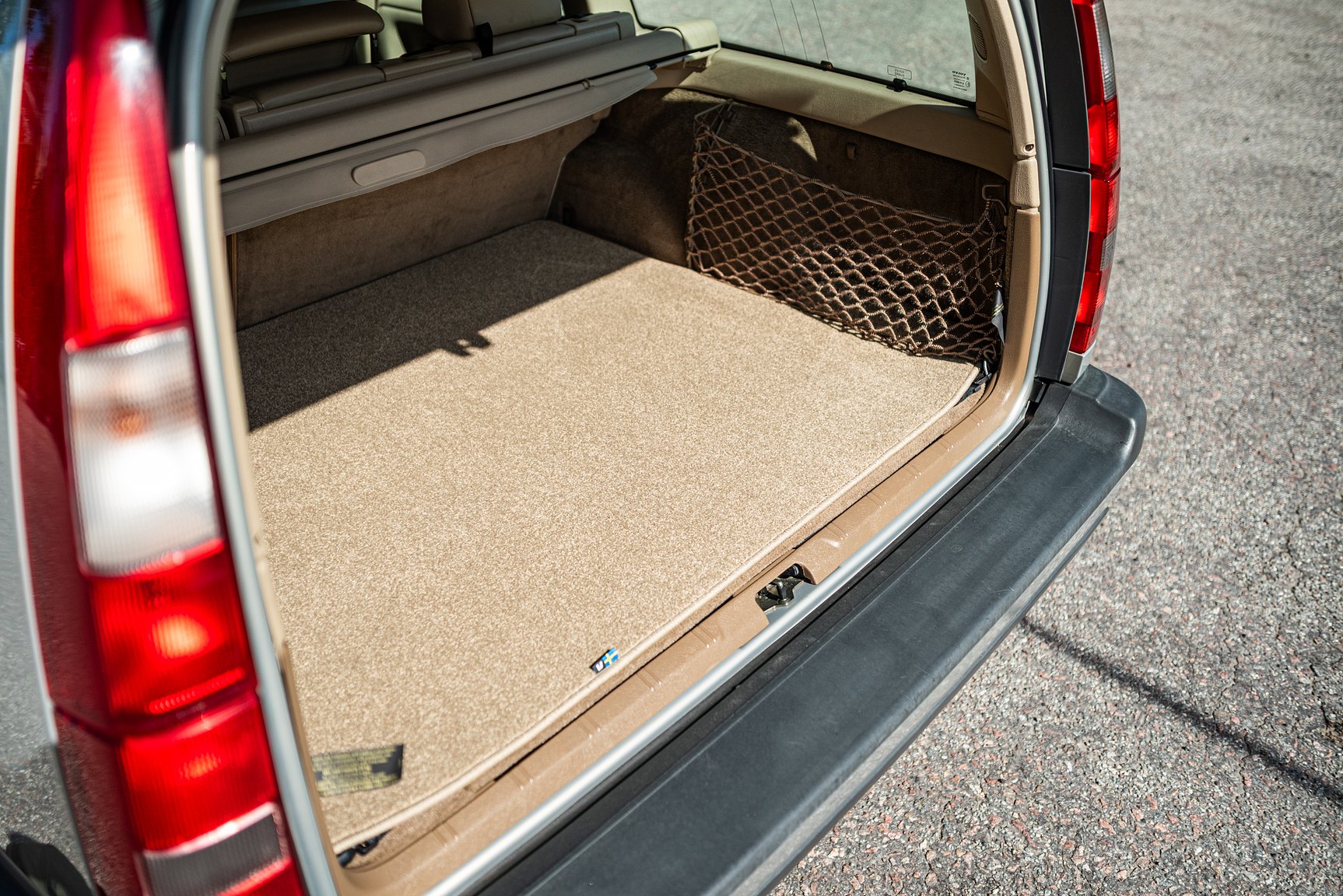 Interior image of 2000 Volvo V70 XC 2.4 T AWD 