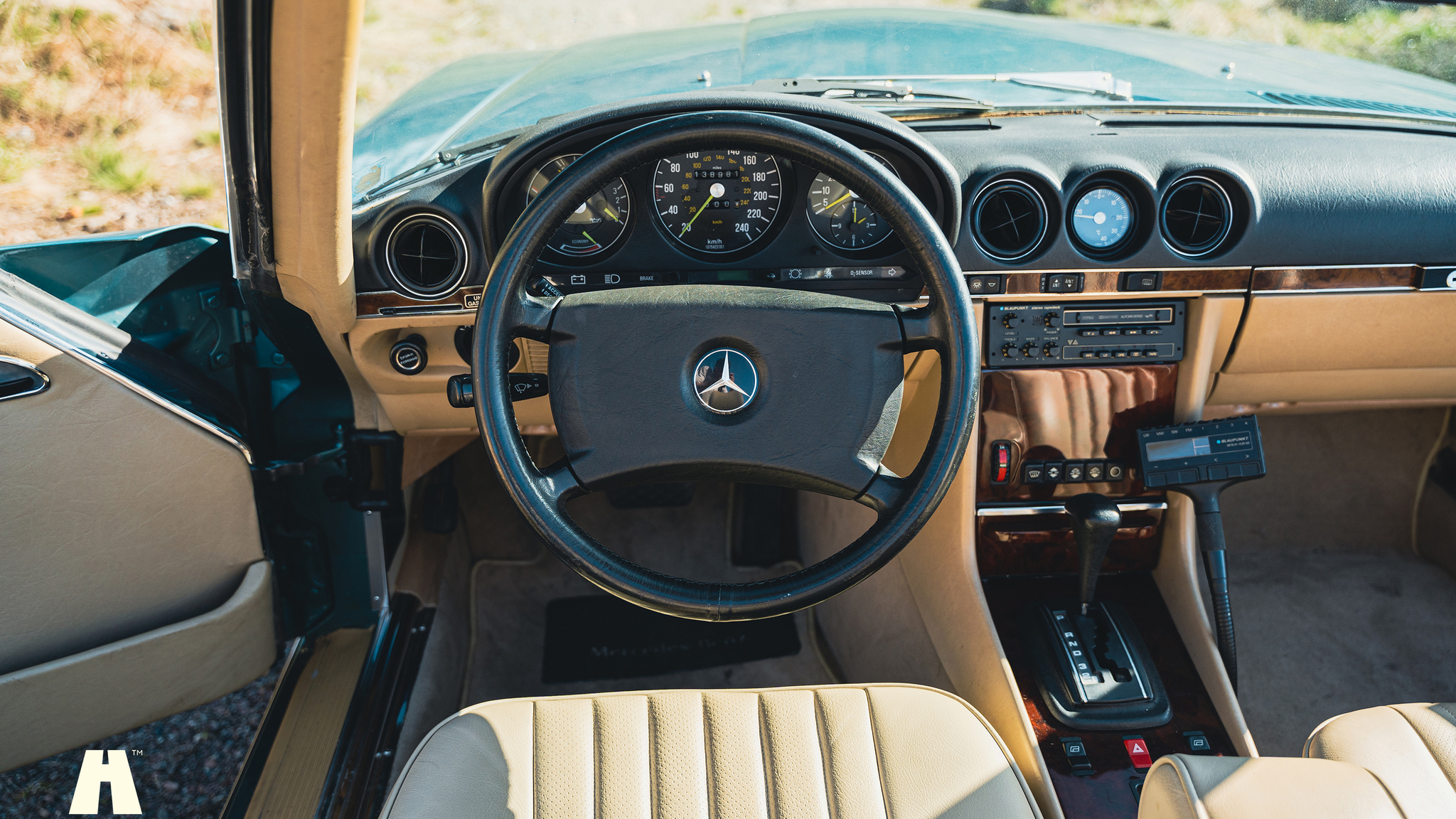 Interiörbild 1985 Mercedes-Benz 380 SL