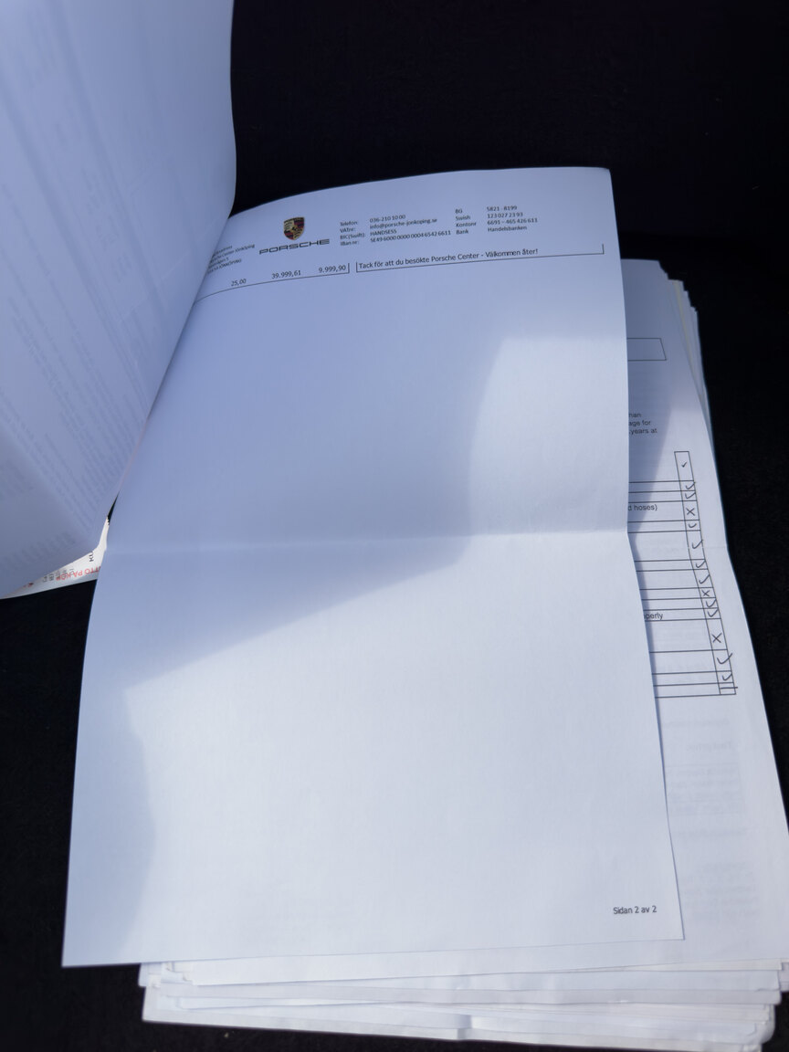 Dokumentation för 2004 Porsche 911 Carrera 4