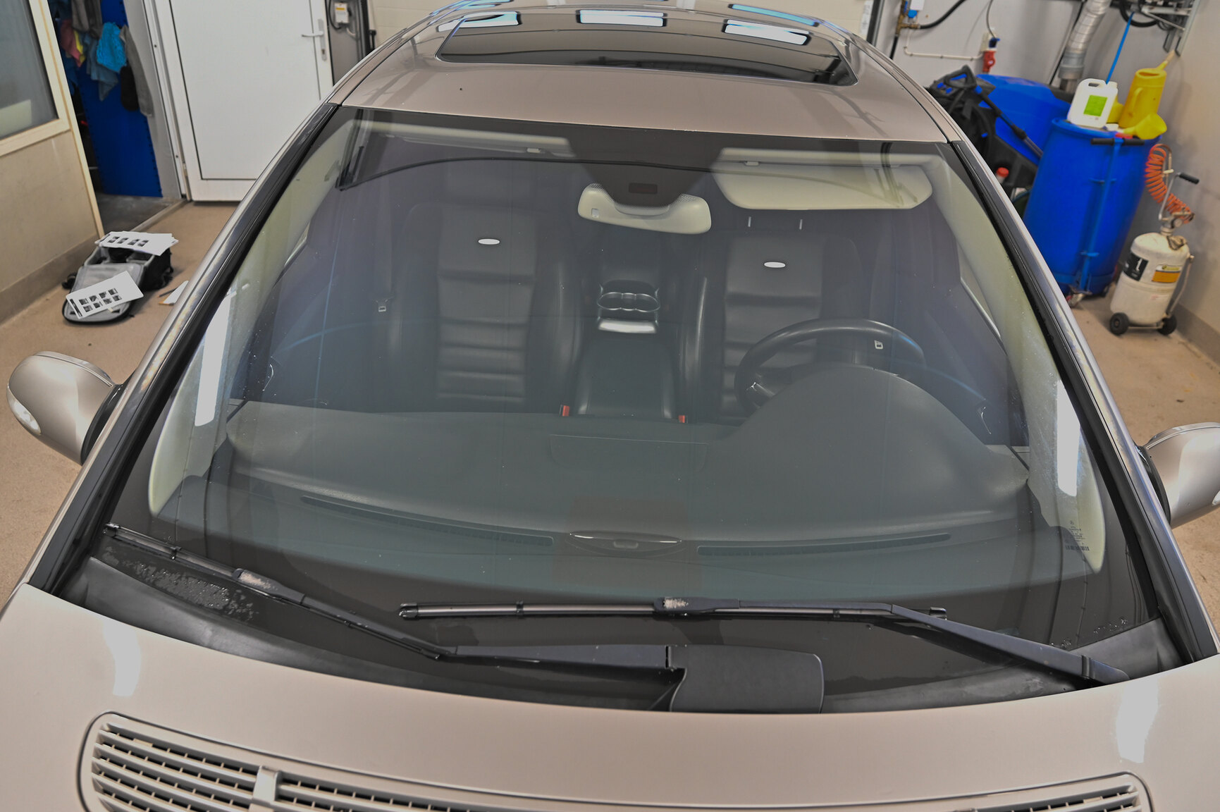 Exteriörbild på 2006 Mercedes-Benz R 63 AMG
