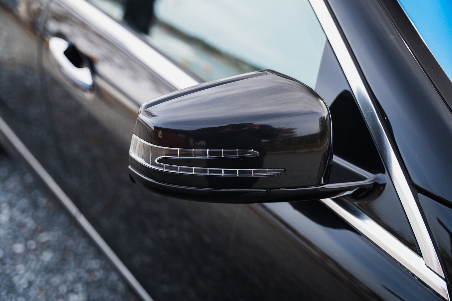 Exteriörbild på 2011 Mercedes-Benz S600