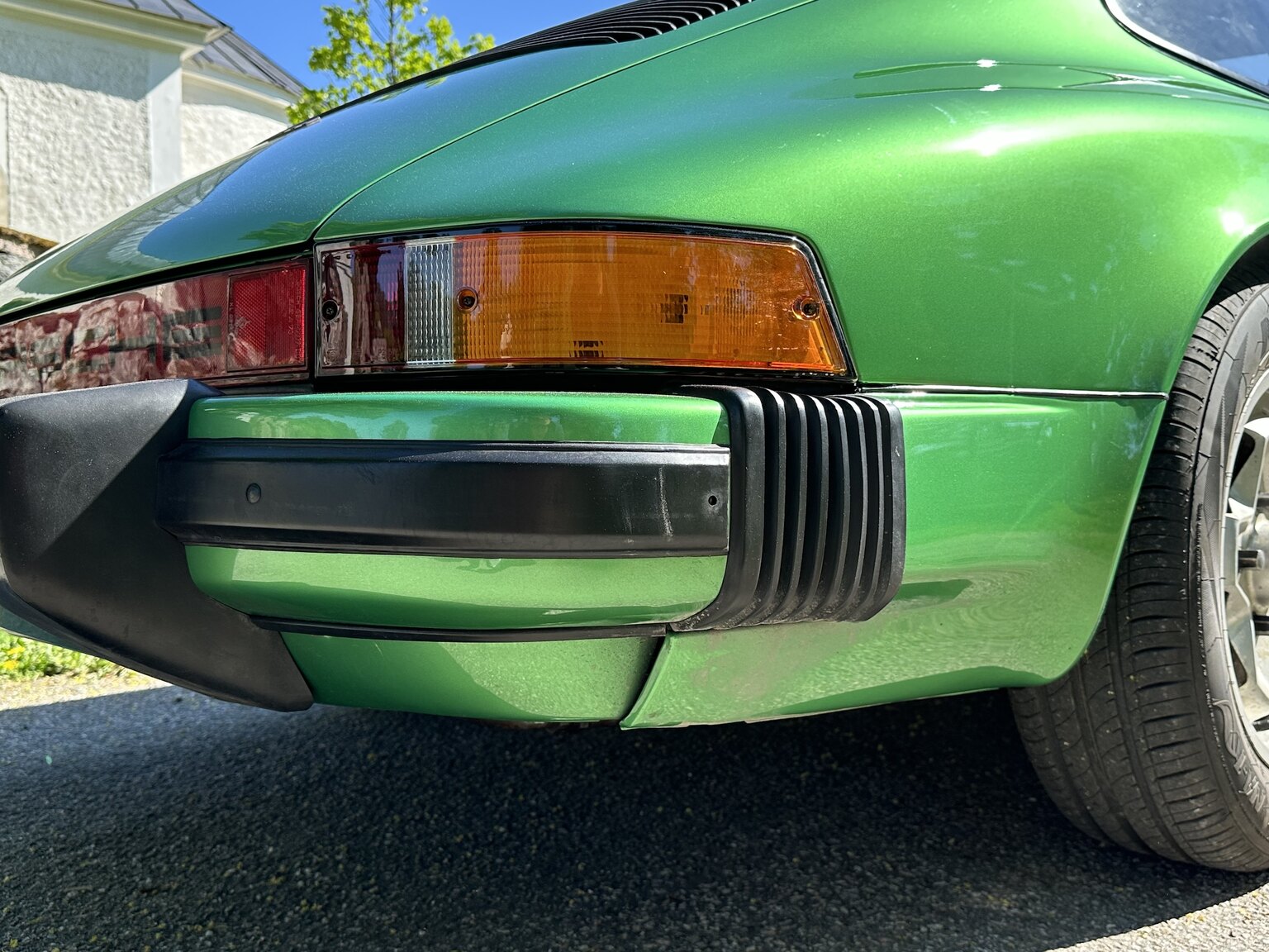 Aussenfoto 1975 Porsche 911