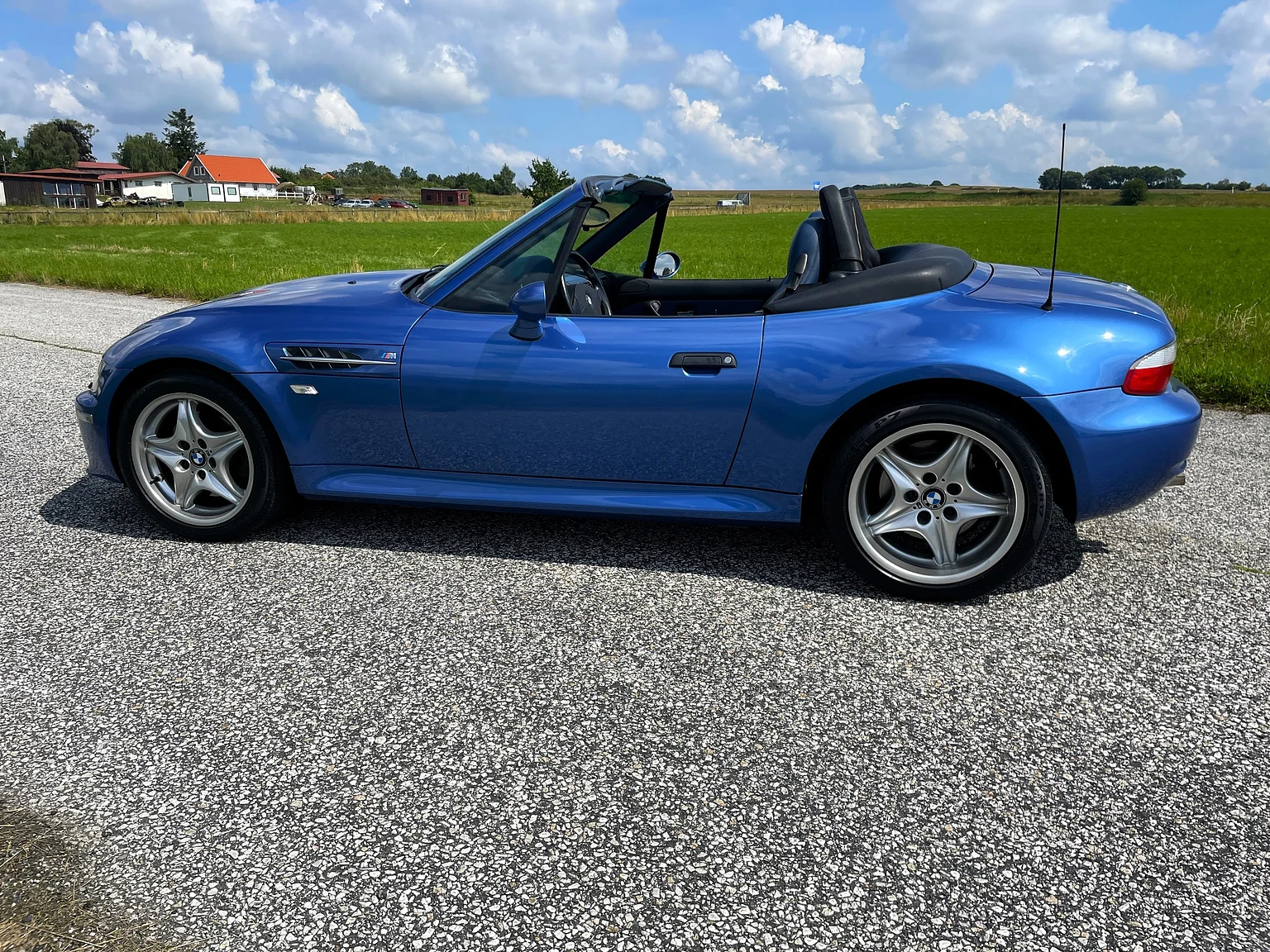 Exteriörbild på 1998 BMW Z3 M Roadster (6)