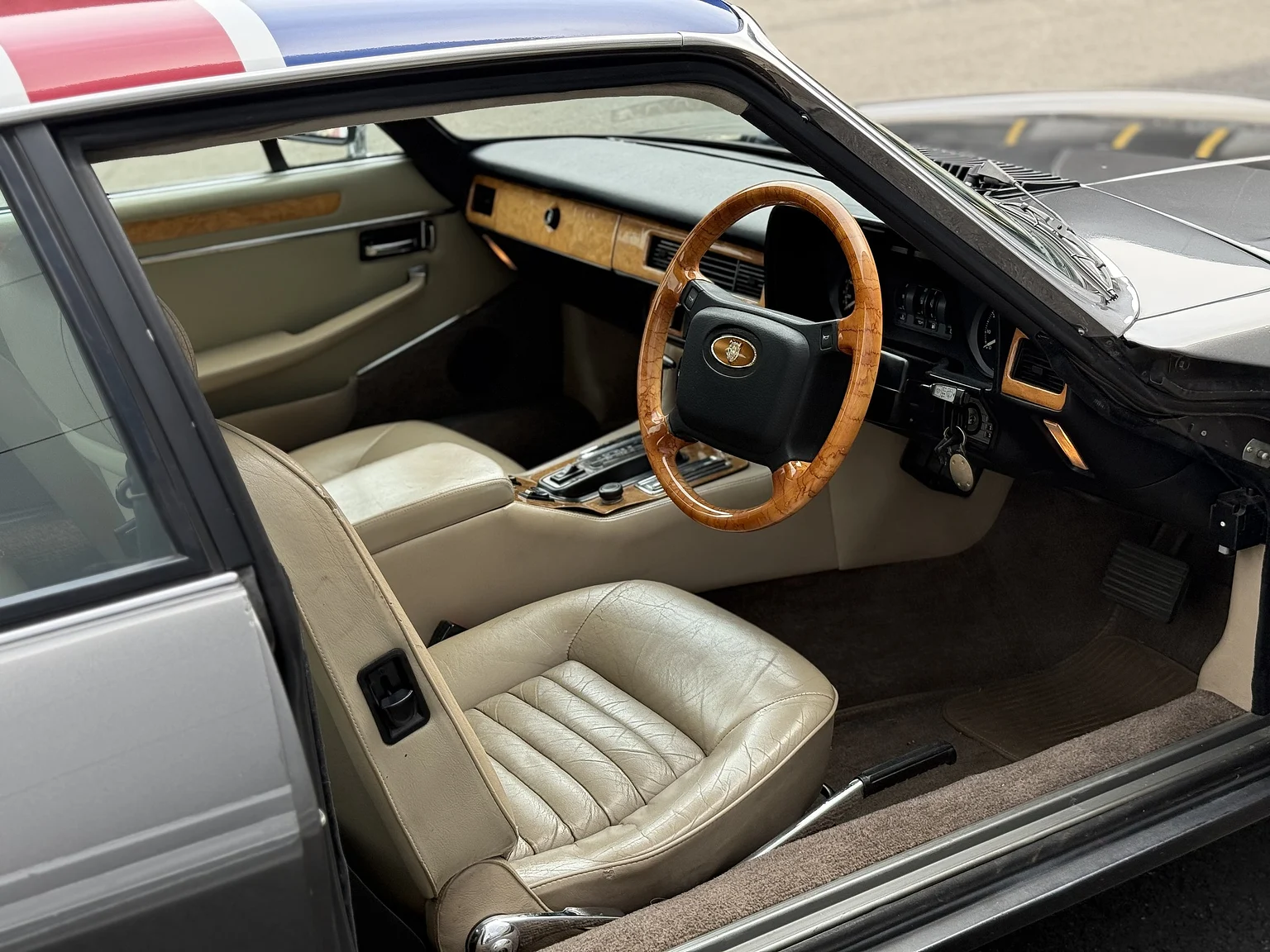 Innenraumfoto von 1985 Jaguar XJS HE (5)