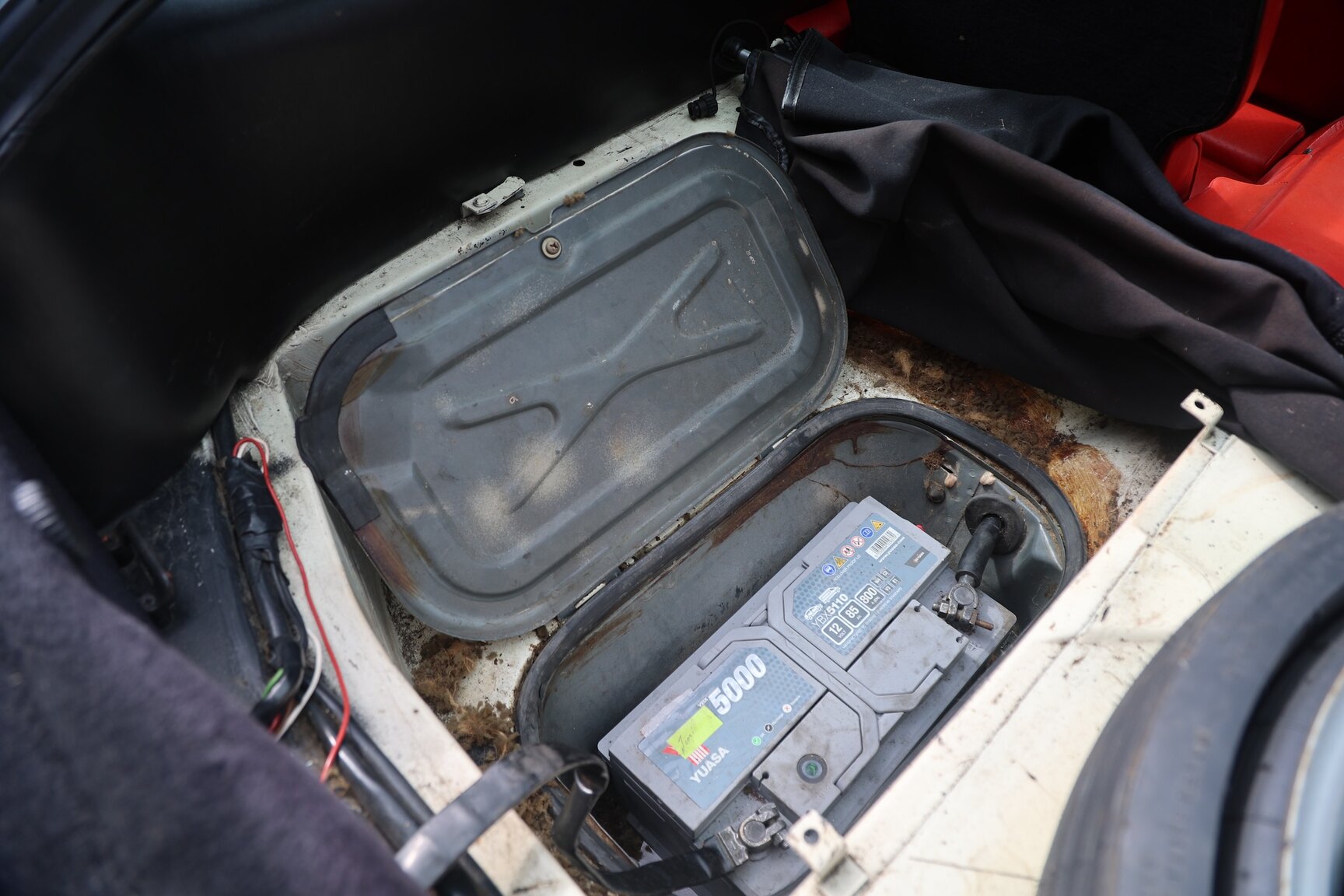 Image of 1981 Porsche 928 S mechanics