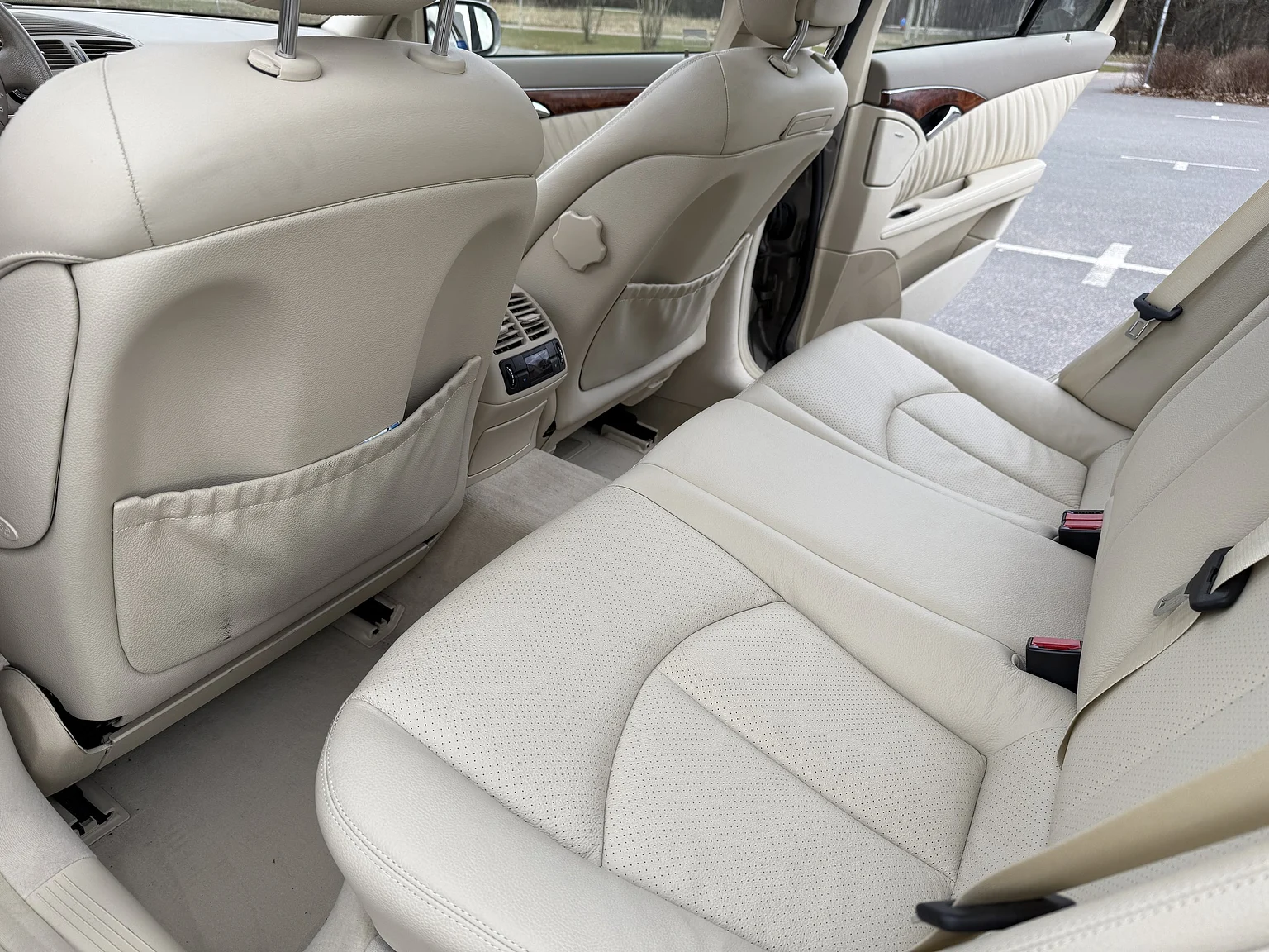 Interiörbild 2004 Mercedes-Benz E 500 7G-Tronic (49)