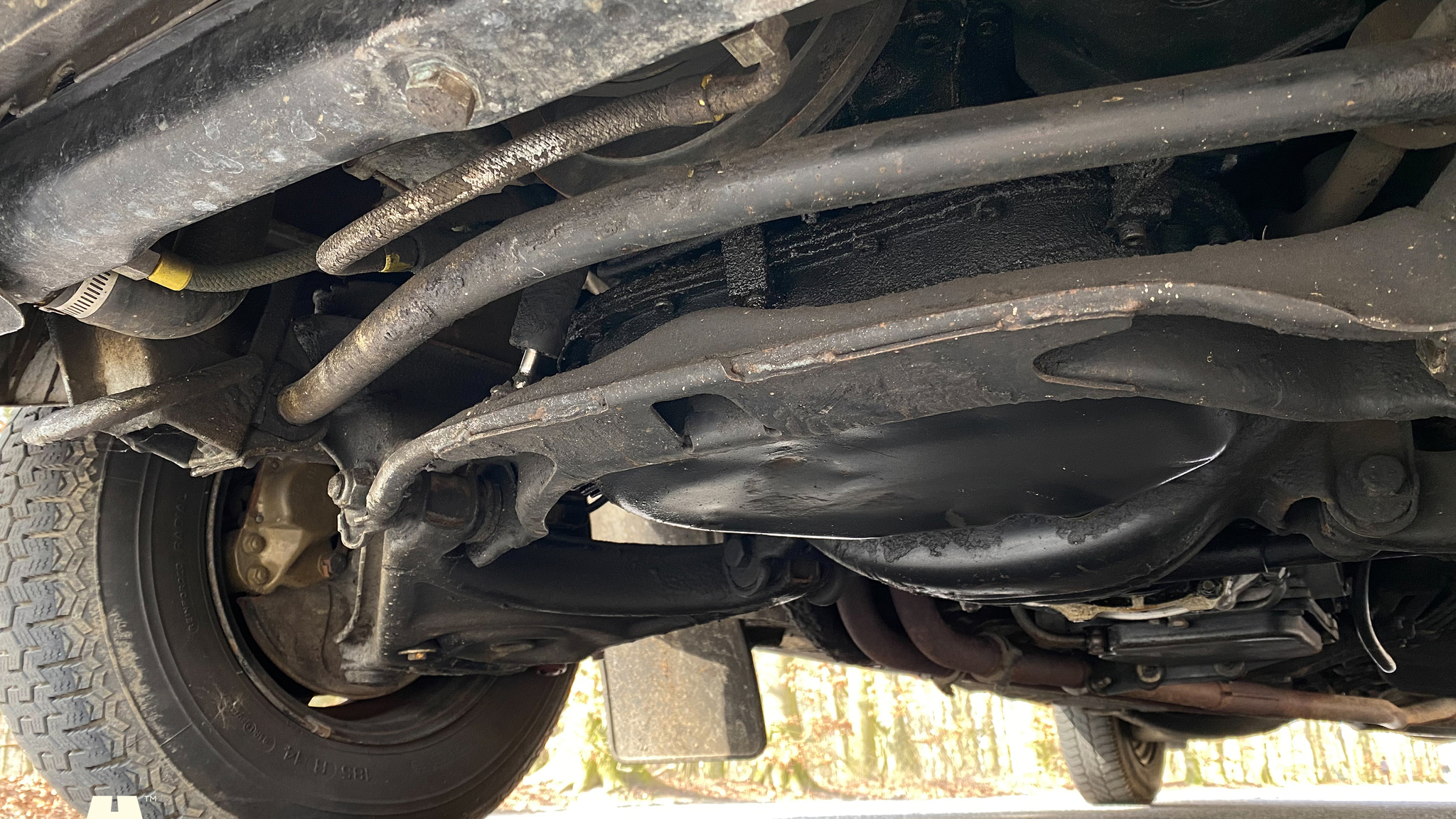 Image of 1970 Mercedes 250 CE mechanics