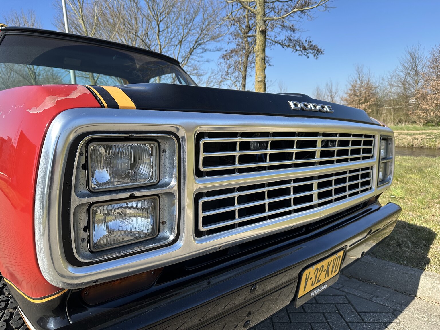 Exterior image of 1979 Dodge Power Wagon Macho
