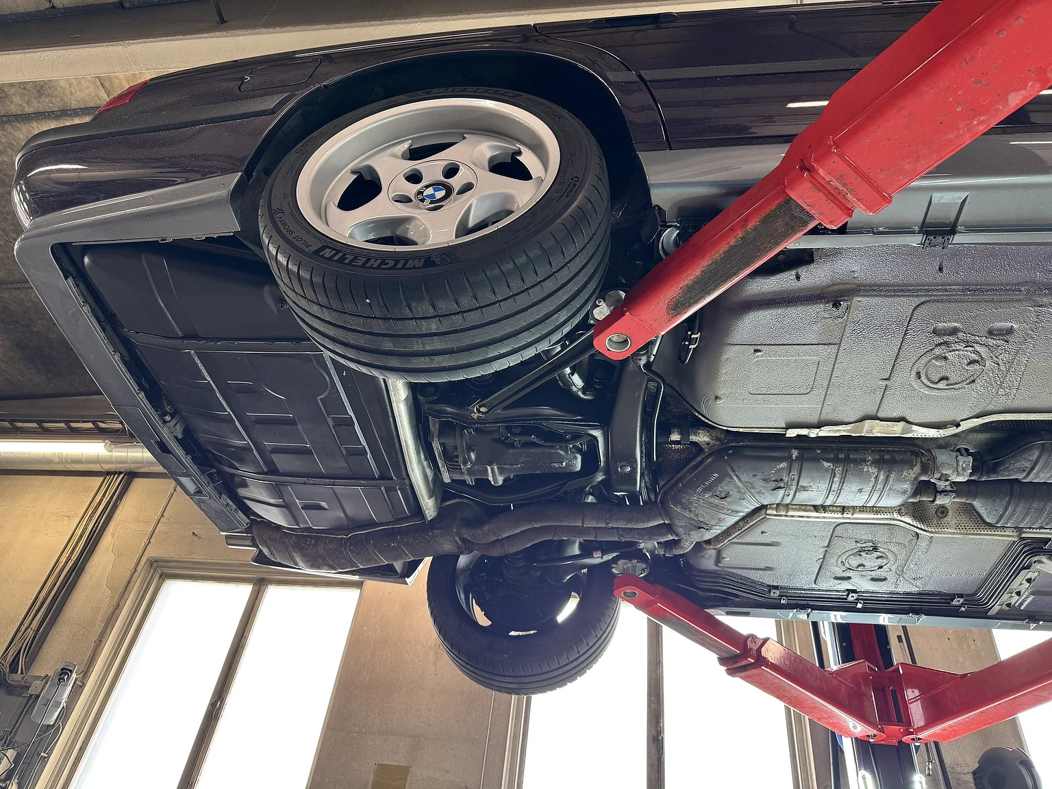 Image of 1993 BMW M5 Touring 3.8 Manual mechanics (64)