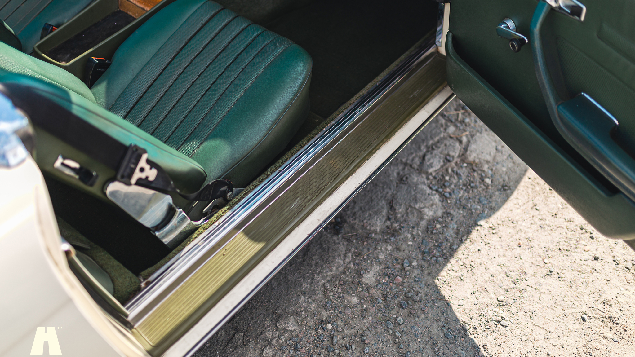 Innenraumfoto von 1972 Mercedes-Benz 350 SL (15)