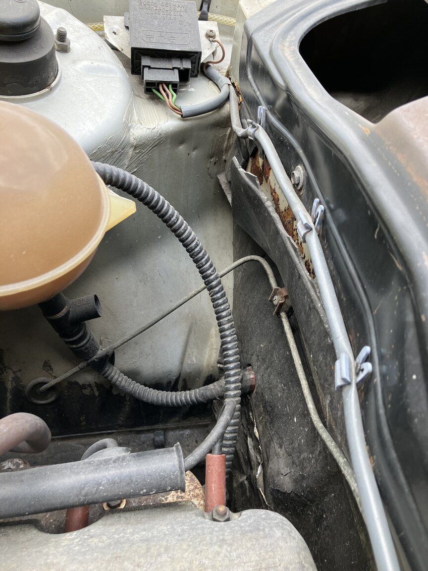 Image of 1979 BMW 323i mechanics