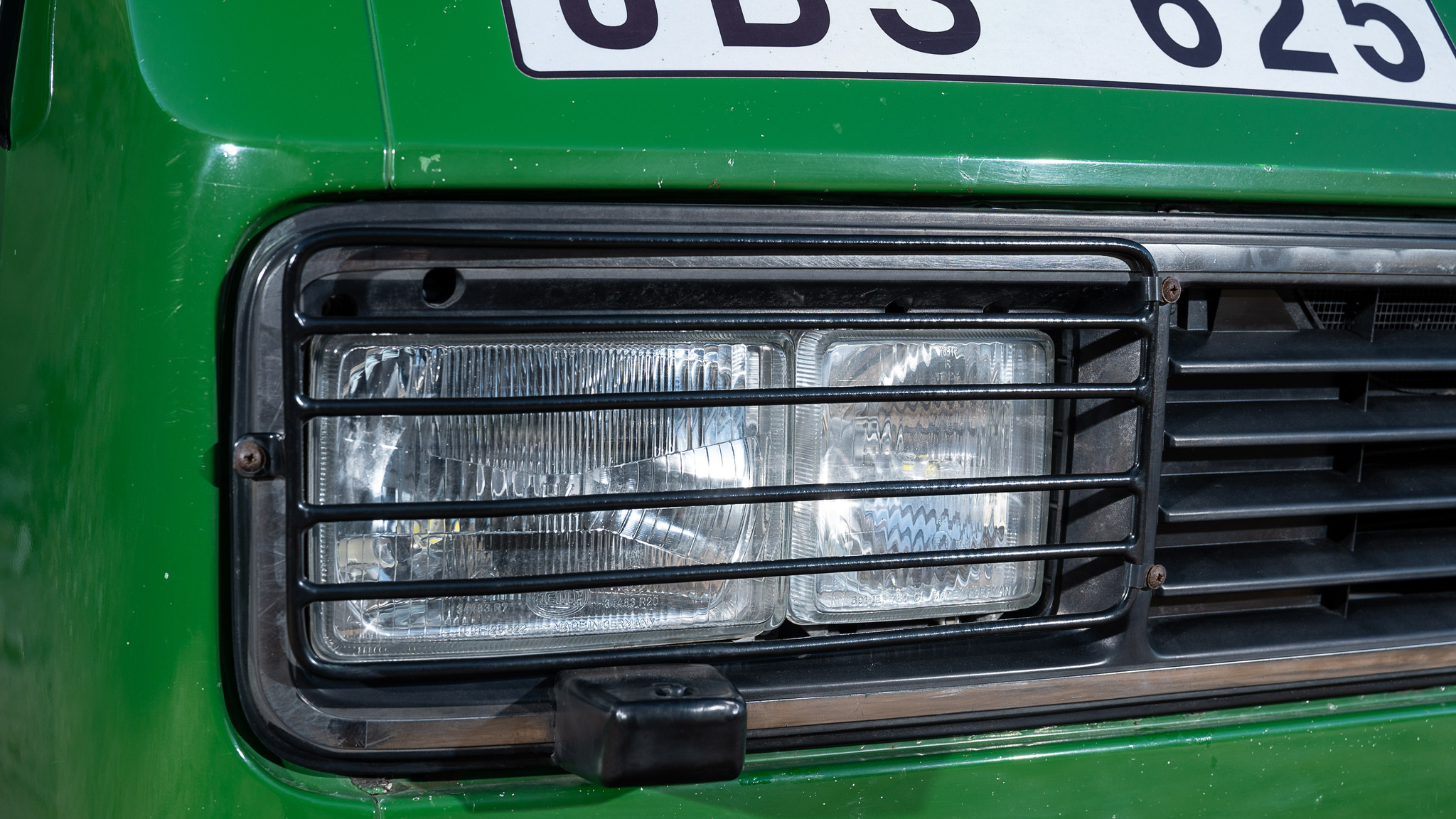 Exterior image of 1992 Volkswagen T3 Kombi Syncro 16" Westfalia