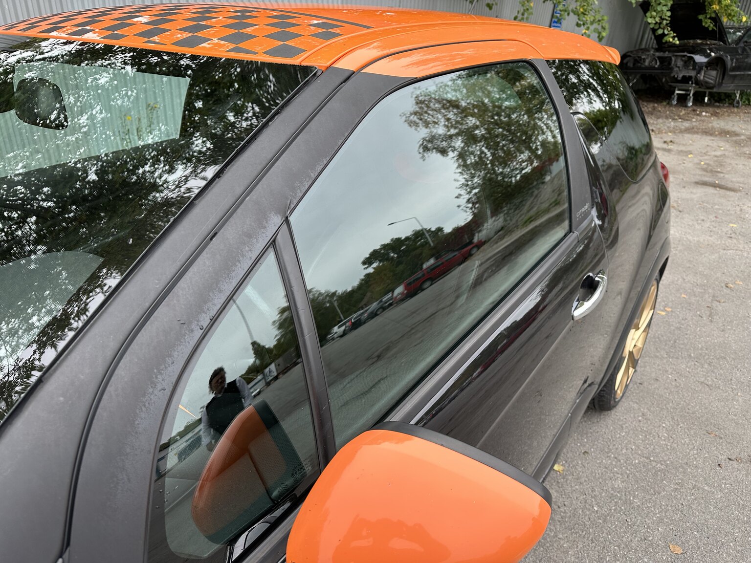 Exterior image of 2012 Citroen DS3 Racing  (23)