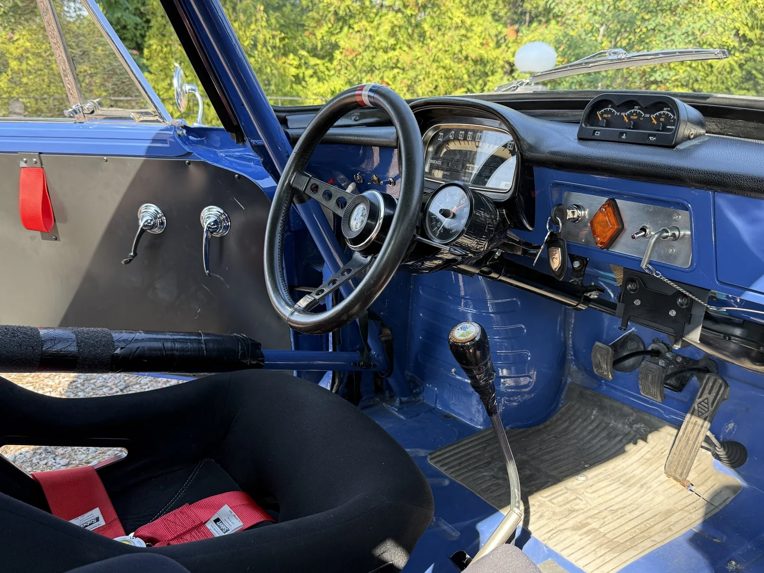 Innenraumfoto von 1962 Renault Floride Coupé (42)