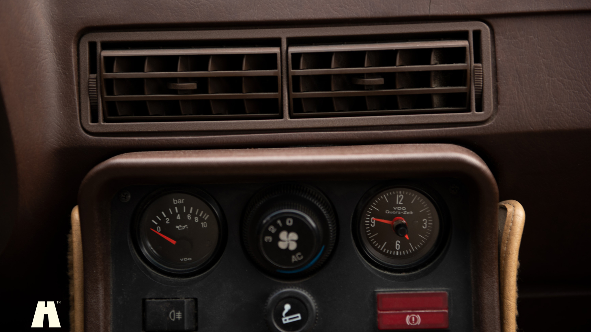 Innenraumfoto von 1981 Porsche 924 (17)